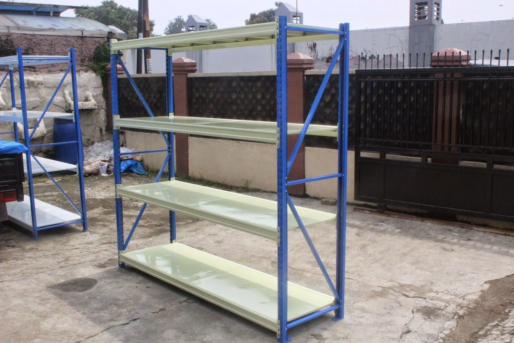 RAK BESI SUSUN GUDANG MEDIUM DUTY TIPE RR-500 TINGGI 200 CM, KAPASITAS (LOAD MAX) 500 KG / LEVEL, UKURAN P.200 x L.60 x T.200 CM, 4 SUSUN SHELVING, WARNA TIANG BIRU SHELVING KREM