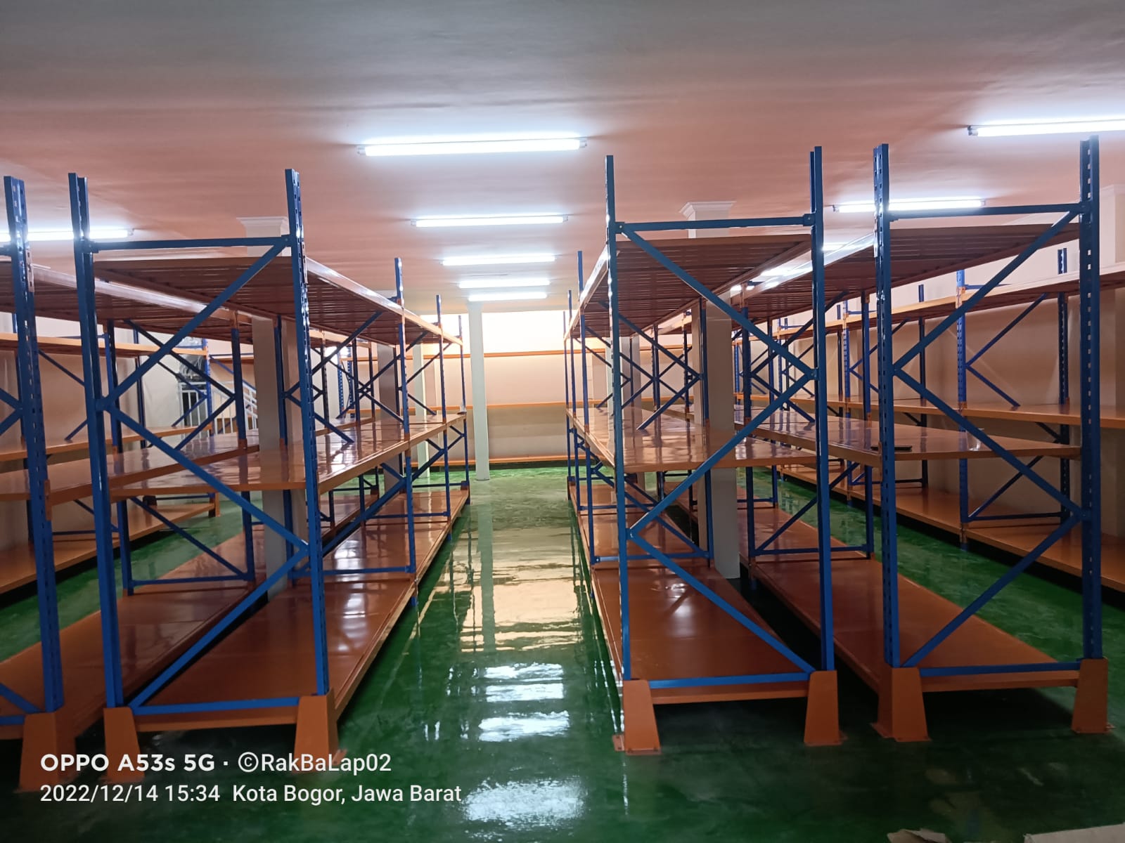RAK BESI GUDANG MEDIUM DUTY TIPE ZA-500, Kapasitas 500 KG/SUSUN SHELVING x 4 LEVEL ATAU 2 TON/UNIT RAK: Solusi Kokoh & Modular untuk Gudang Modern