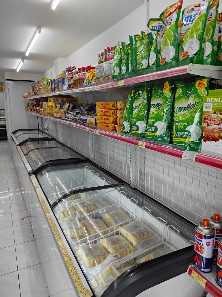 PEMASANGAN RAK MINIMARKET GONDOLA DISPLAY TOKO DAGING NUSANTARA DI PENGGILINGAN – JAKARTA TIMUR OLEH TIM RAJA RAK INDONESIA | RAJARAK,ID – RAKTOKO.ID